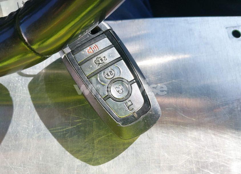 Photo 11 of 2019 Ford Mustang ECOBOOST PREMIUM (VIN 1FATP8UH0K5148555)