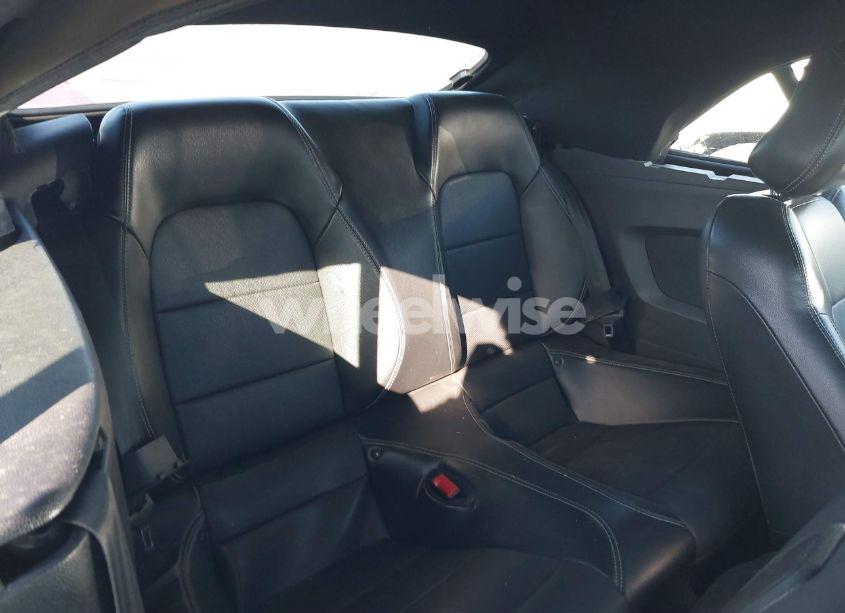 Photo 8 of 2019 Ford Mustang ECOBOOST PREMIUM (VIN 1FATP8UH0K5148555)