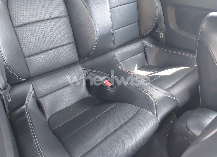 Photo 8 of 2019 Ford Mustang ECOBOOST PREMIUM (VIN 1FATP8UH0K5170023)