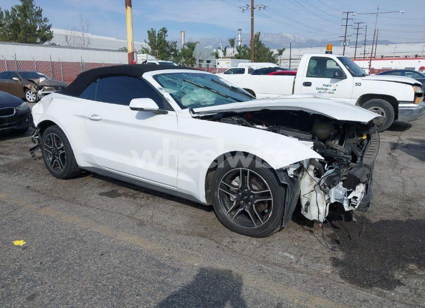 2020 Ford Mustang ECOBOOST PREMIUM (VIN 1FATP8UH0L5134222) main photo