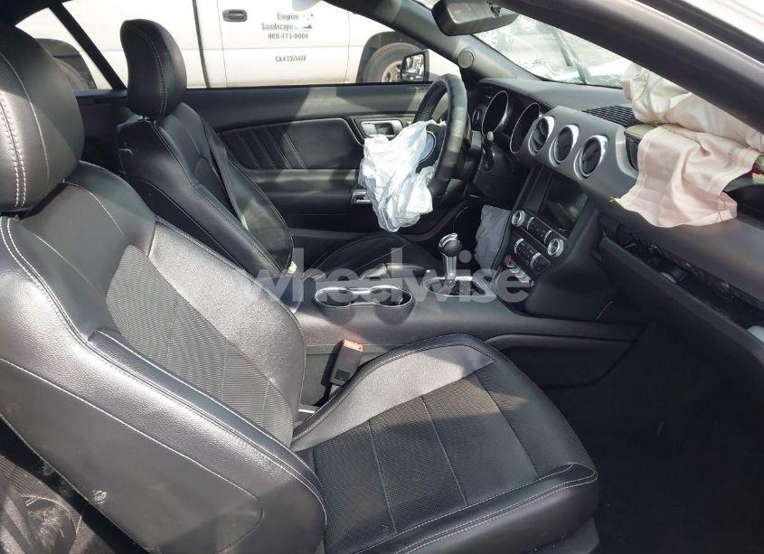 Photo 5 of 2020 Ford Mustang ECOBOOST PREMIUM (VIN 1FATP8UH0L5134222)