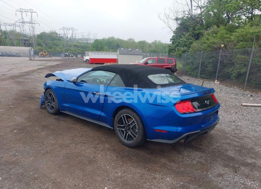 Photo 3 of 2021 Ford Mustang ECOBOOST PREMIUM (VIN 1FATP8UH0M5110357)