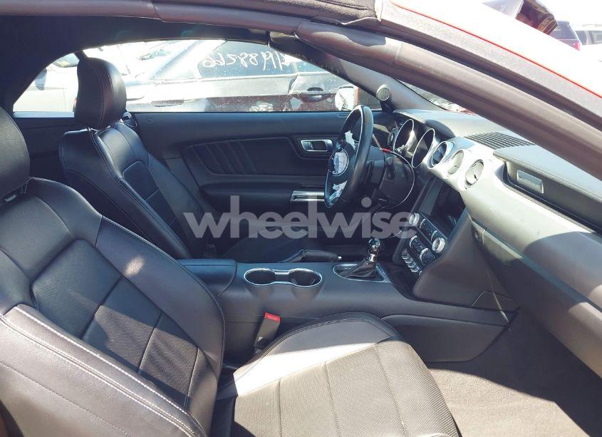 Photo 5 of 2021 Ford Mustang ECOBOOST PREMIUM (VIN 1FATP8UH0M5116501)