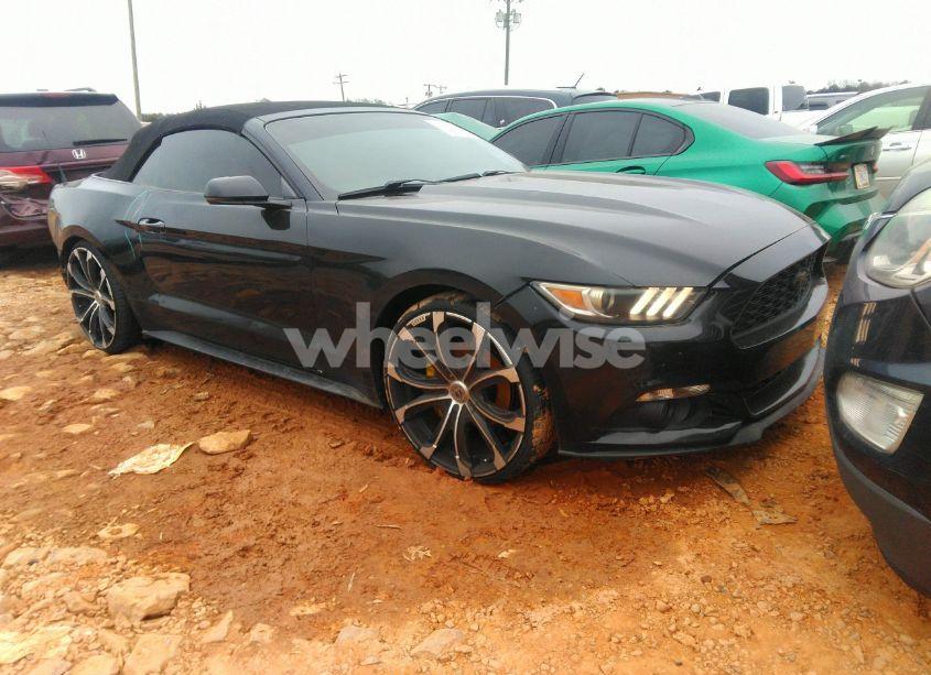 2015 Ford Mustang ECOBOOST PREMIUM (VIN 1FATP8UH1F5390602) main photo