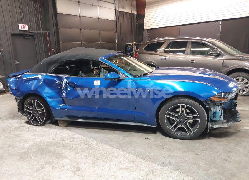 Photo 13 of 2018 Ford Mustang ECOBOOST PREMIUM (VIN 1FATP8UH1J5145243)