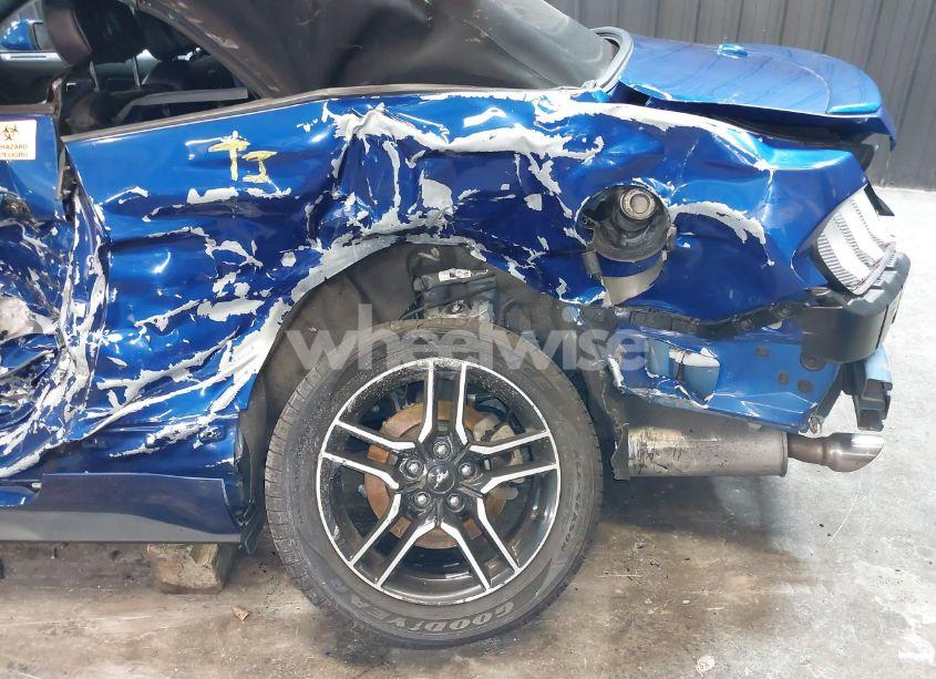 Photo 18 of 2018 Ford Mustang ECOBOOST PREMIUM (VIN 1FATP8UH1J5145243)