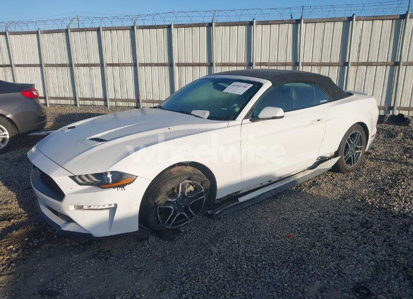 Photo 2 of 2020 Ford Mustang ECOBOOST PREMIUM (VIN 1FATP8UH1L5118952)