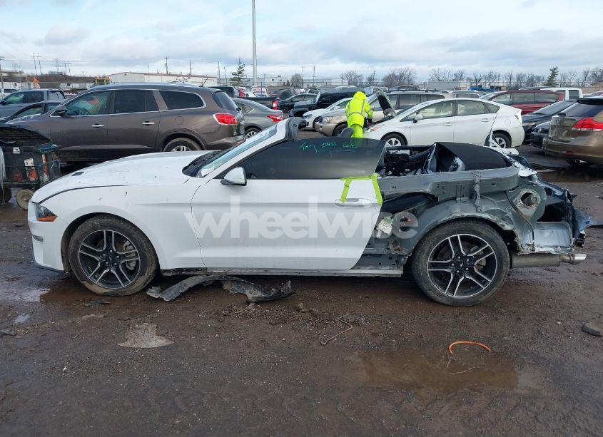 Photo 15 of 2021 Ford Mustang ECOBOOST PREMIUM (VIN 1FATP8UH1M5105376)