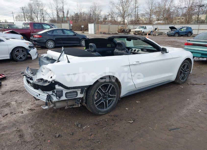 Photo 4 of 2021 Ford Mustang ECOBOOST PREMIUM (VIN 1FATP8UH1M5105376)