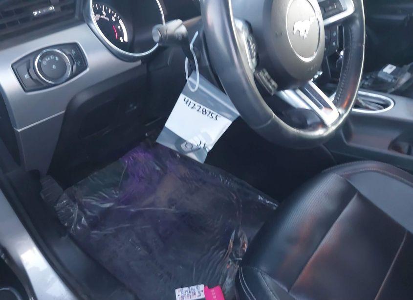 Photo 18 of 2021 Ford Mustang ECOBOOST PREMIUM (VIN 1FATP8UH1M5122470)