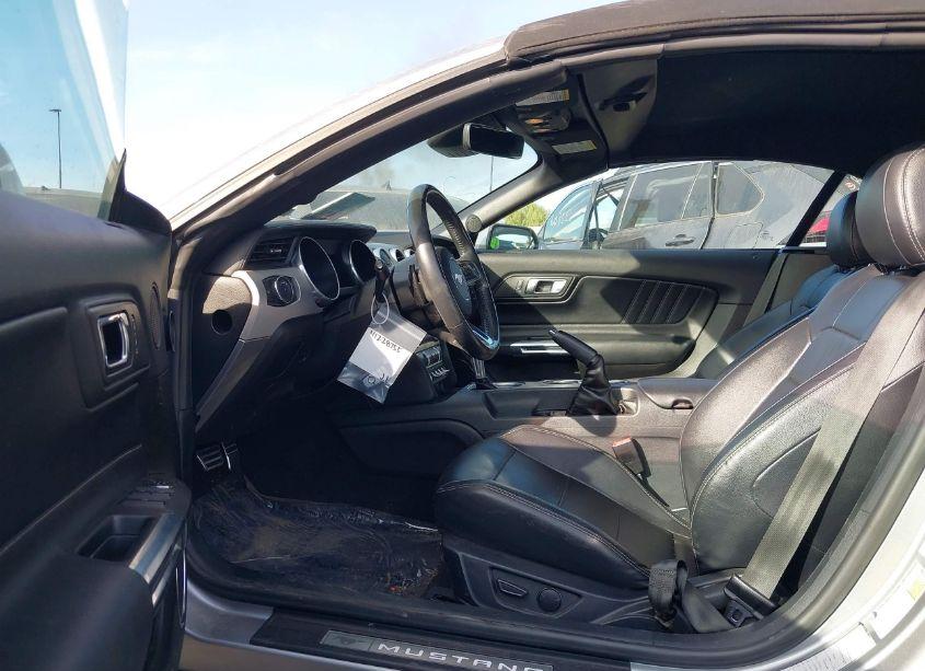 Photo 5 of 2021 Ford Mustang ECOBOOST PREMIUM (VIN 1FATP8UH1M5122470)