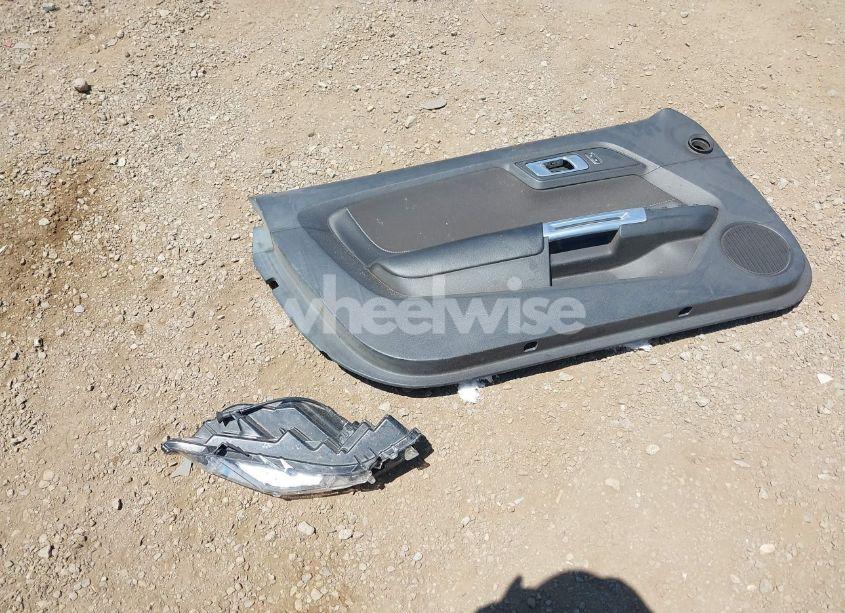 Photo 11 of 2021 Ford Mustang ECOBOOST PREMIUM (VIN 1FATP8UH1M5123053)