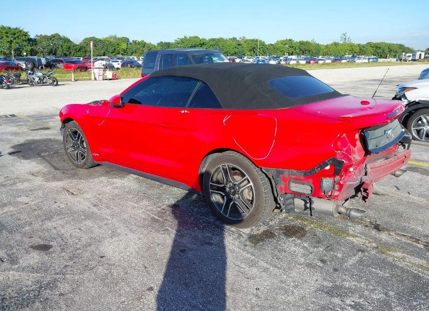 Photo 3 of 2021 Ford Mustang ECOBOOST PREMIUM (VIN 1FATP8UH1M5138653)