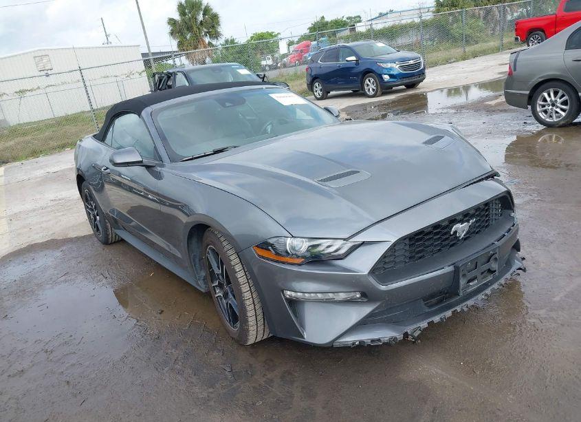 2022 Ford Mustang ECOBOOST PREMIUM (VIN 1FATP8UH1N5100535) main photo