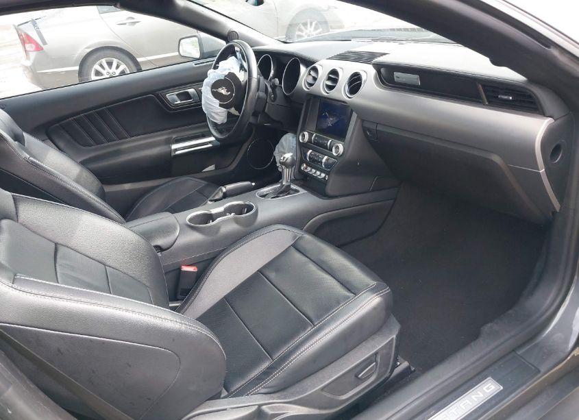 Photo 5 of 2022 Ford Mustang ECOBOOST PREMIUM (VIN 1FATP8UH1N5100535)