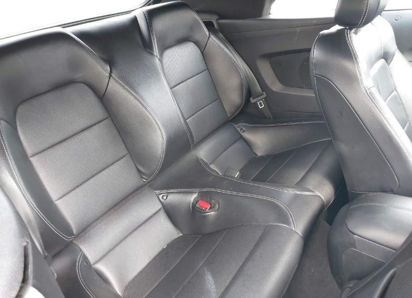 Photo 8 of 2022 Ford Mustang ECOBOOST PREMIUM (VIN 1FATP8UH1N5100535)