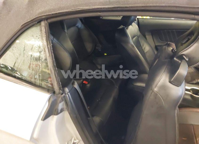 Photo 8 of 2019 Ford Mustang ECOBOOST PREMIUM (VIN 1FATP8UH2K5138609)