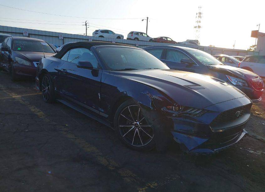 2020 Ford Mustang ECOBOOST PREMIUM (VIN 1FATP8UH2L5108544) main photo