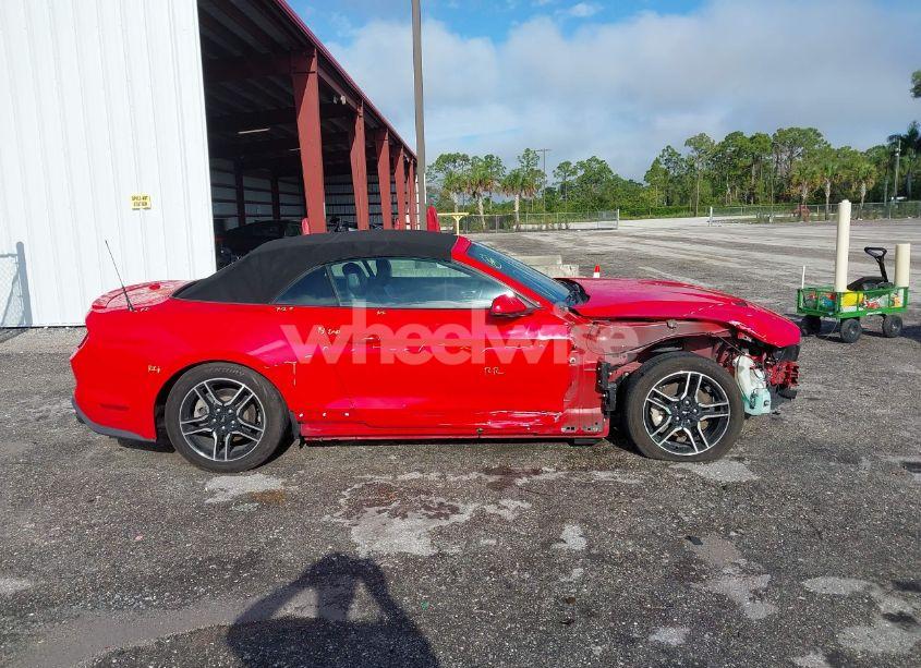 Photo 14 of 2020 Ford Mustang ECOBOOST PREMIUM (VIN 1FATP8UH2L5119804)