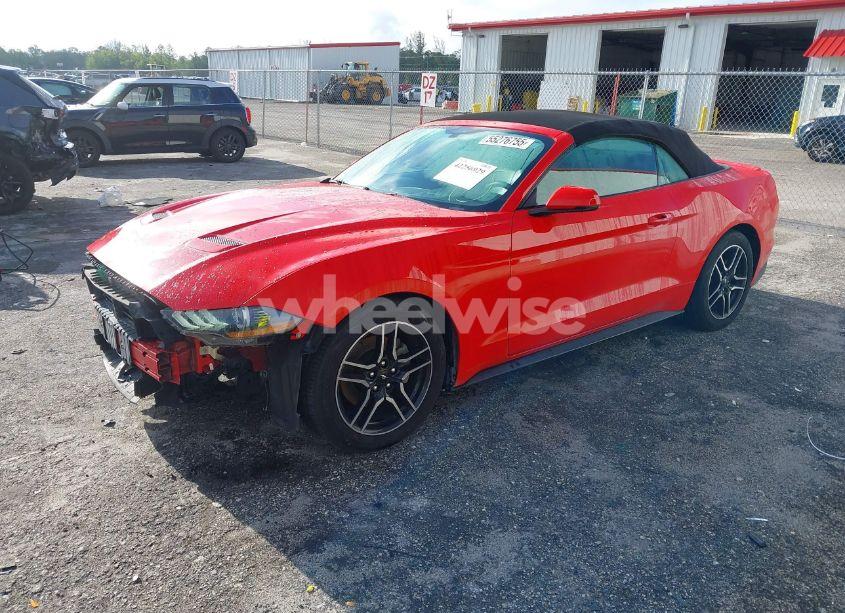 Photo 2 of 2020 Ford Mustang ECOBOOST PREMIUM (VIN 1FATP8UH2L5119804)
