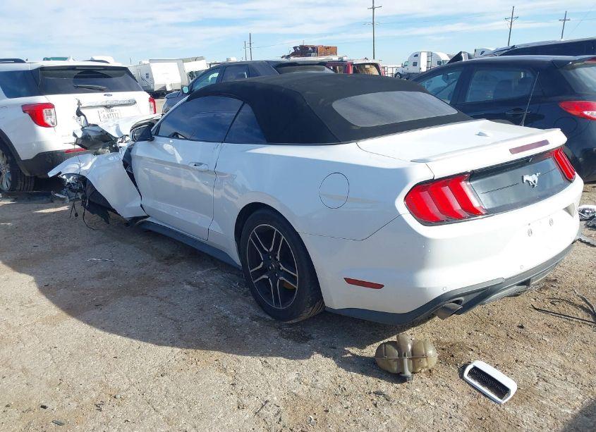 Photo 3 of 2018 Ford Mustang ECOBOOST PREMIUM (VIN 1FATP8UH3J5124118)