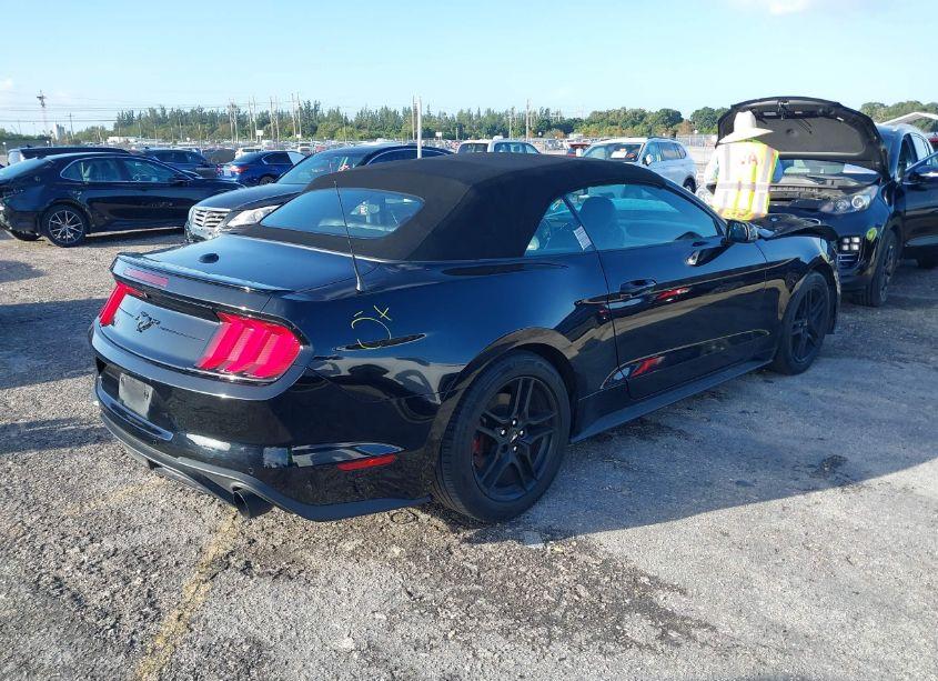 Photo 4 of 2020 Ford Mustang ECOBOOST PREMIUM (VIN 1FATP8UH3L5139706)