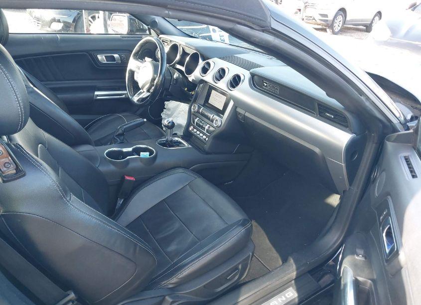 Photo 5 of 2020 Ford Mustang ECOBOOST PREMIUM (VIN 1FATP8UH3L5139706)