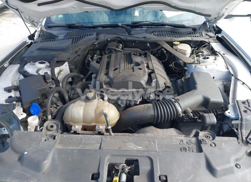 Photo 10 of 2020 Ford Mustang ECOBOOST PREMIUM (VIN 1FATP8UH3L5180062)