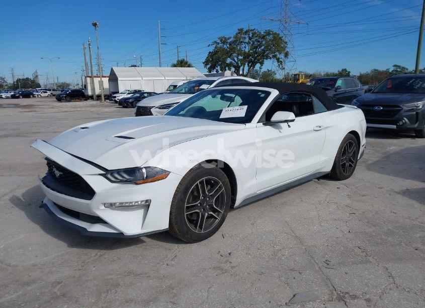 Photo 2 of 2020 Ford Mustang ECOBOOST PREMIUM (VIN 1FATP8UH3L5180062)