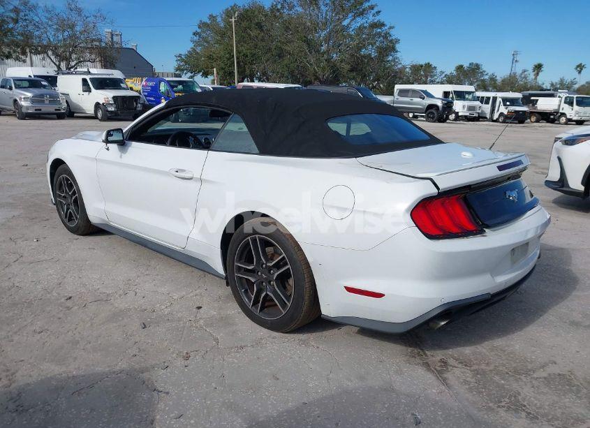 Photo 3 of 2020 Ford Mustang ECOBOOST PREMIUM (VIN 1FATP8UH3L5180062)
