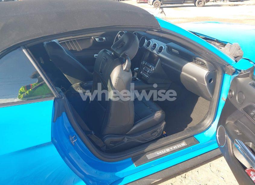 Photo 5 of 2022 Ford Mustang ECOBOOST PREMIUM (VIN 1FATP8UH3N5115991)