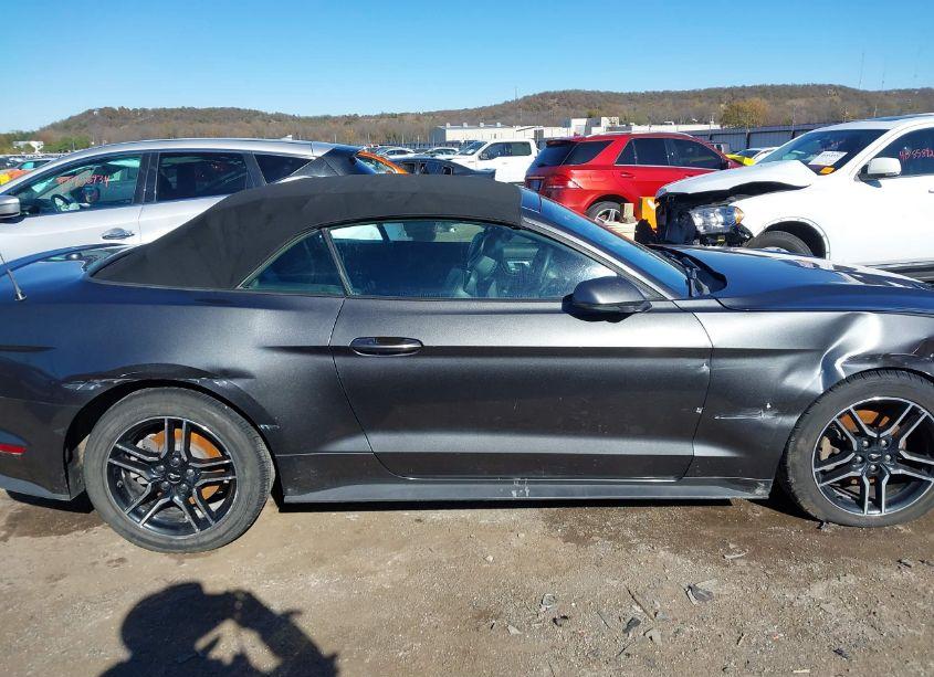 Photo 13 of 2018 Ford Mustang ECOBOOST PREMIUM (VIN 1FATP8UH4J5105805)