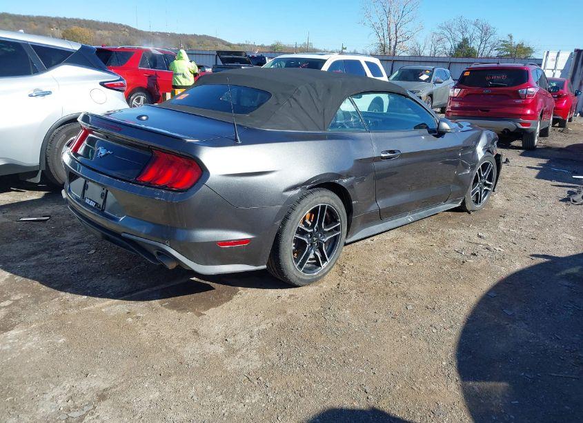 Photo 4 of 2018 Ford Mustang ECOBOOST PREMIUM (VIN 1FATP8UH4J5105805)