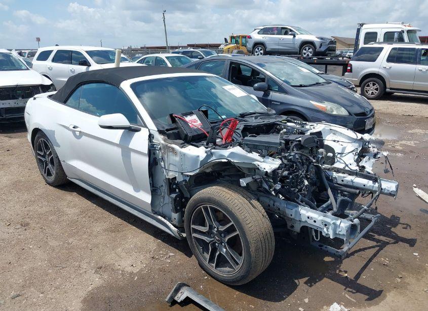 2018 Ford Mustang ECOBOOST PREMIUM (VIN 1FATP8UH4J5154972) main photo