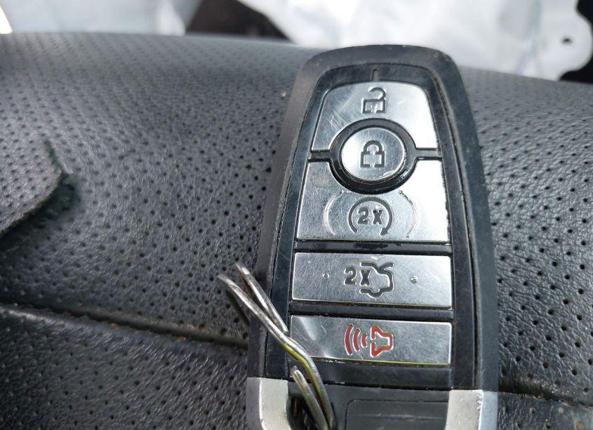 Photo 11 of 2018 Ford Mustang ECOBOOST PREMIUM (VIN 1FATP8UH4J5154972)