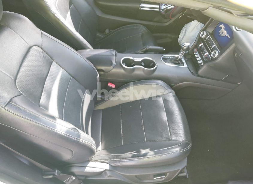 Photo 5 of 2019 Ford Mustang ECOBOOST PREMIUM (VIN 1FATP8UH4K5150468)