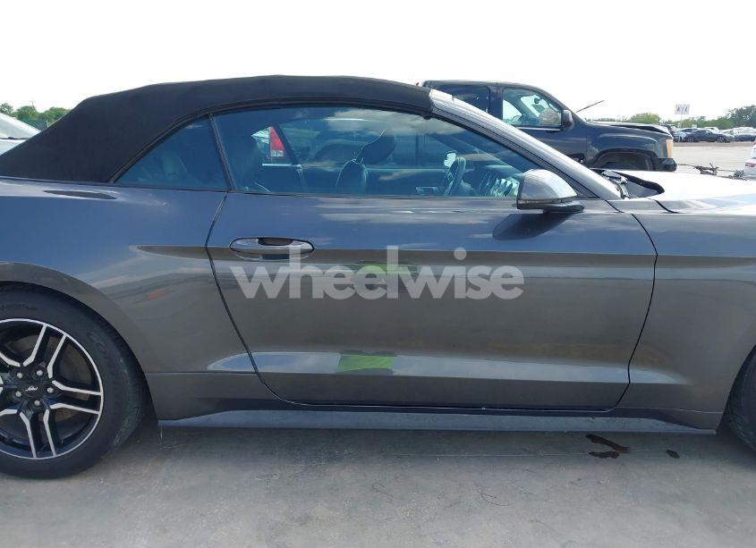 Photo 13 of 2019 Ford Mustang ECOBOOST PREMIUM (VIN 1FATP8UH4K5161454)