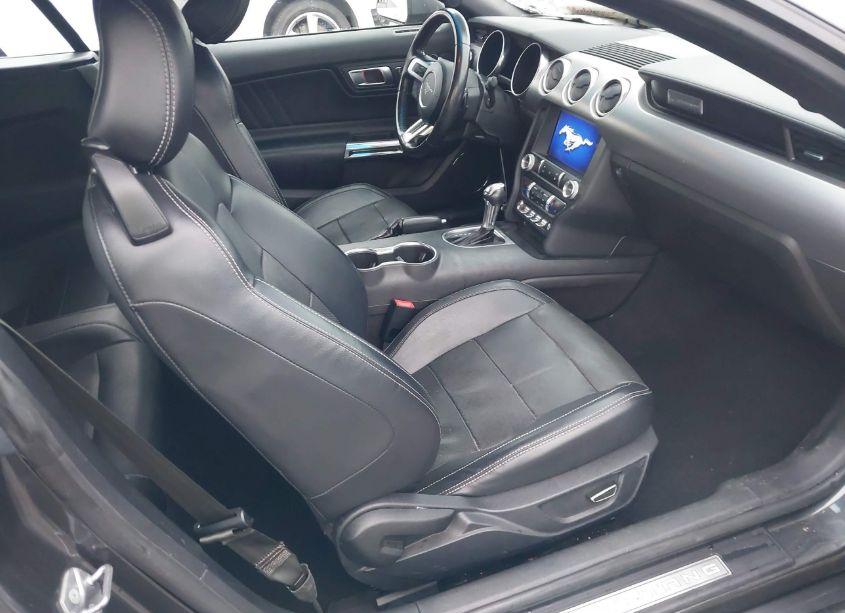Photo 5 of 2019 Ford Mustang ECOBOOST PREMIUM (VIN 1FATP8UH4K5181588)