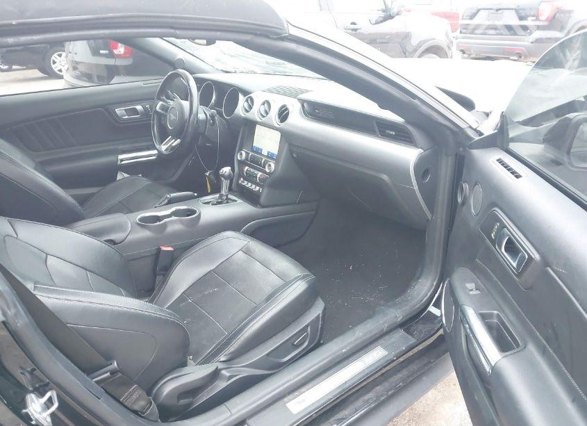 Photo 5 of 2020 Ford Mustang ECOBOOST PREMIUM (VIN 1FATP8UH4L5106052)