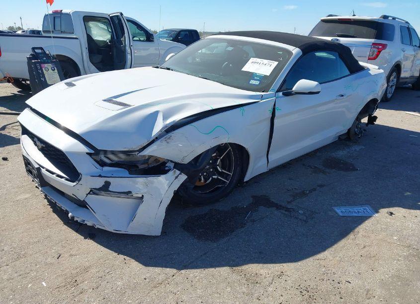 Photo 2 of 2020 Ford Mustang ECOBOOST PREMIUM (VIN 1FATP8UH4L5119089)
