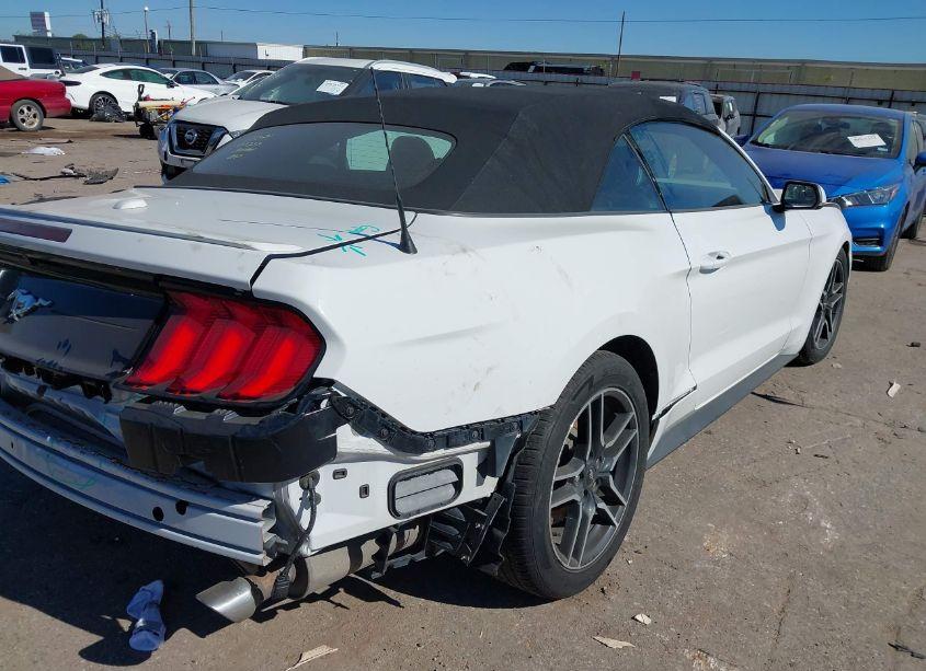 Photo 4 of 2020 Ford Mustang ECOBOOST PREMIUM (VIN 1FATP8UH4L5119089)