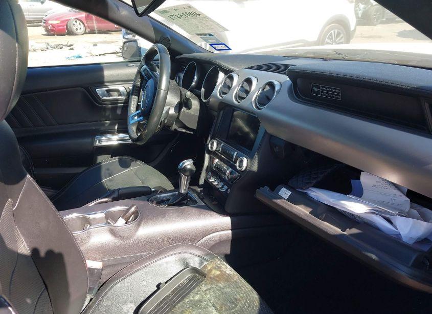 Photo 5 of 2020 Ford Mustang ECOBOOST PREMIUM (VIN 1FATP8UH4L5119089)