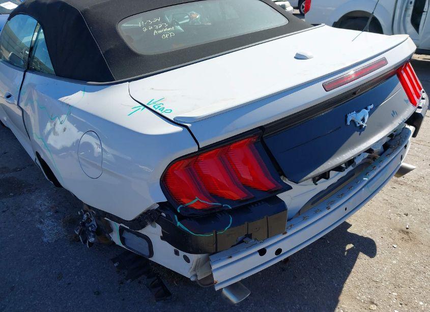 Photo 6 of 2020 Ford Mustang ECOBOOST PREMIUM (VIN 1FATP8UH4L5119089)