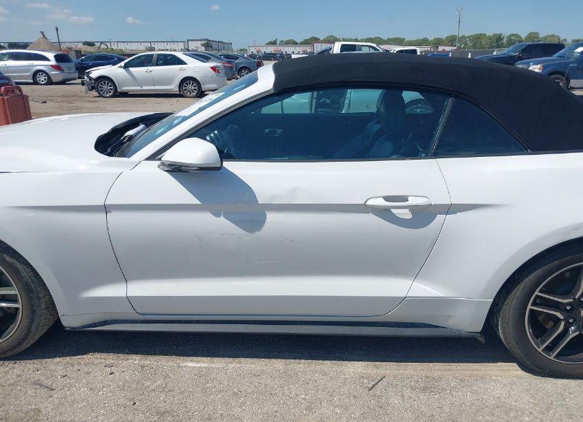 Photo 14 of 2021 Ford Mustang ECOBOOST PREMIUM (VIN 1FATP8UH4M5124312)