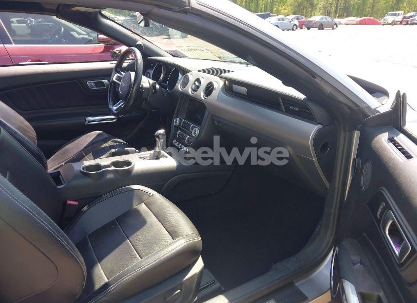 Photo 5 of 2021 Ford Mustang ECOBOOST PREMIUM (VIN 1FATP8UH4M5124553)