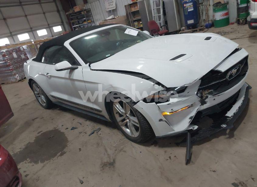2021 Ford Mustang ECOBOOST PREMIUM (VIN 1FATP8UH4M5138923) main photo