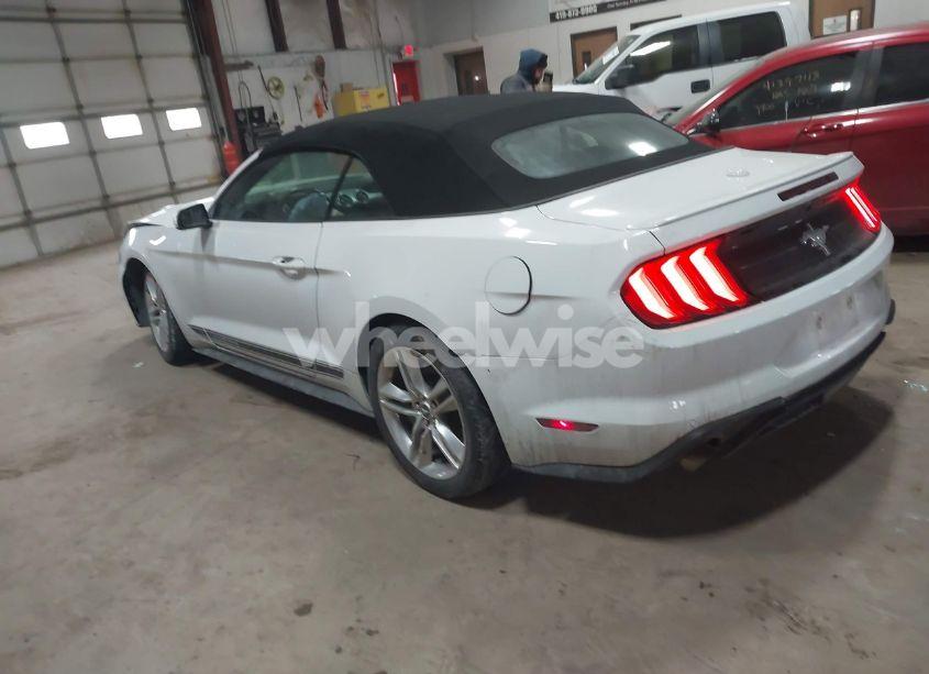Photo 3 of 2021 Ford Mustang ECOBOOST PREMIUM (VIN 1FATP8UH4M5138923)