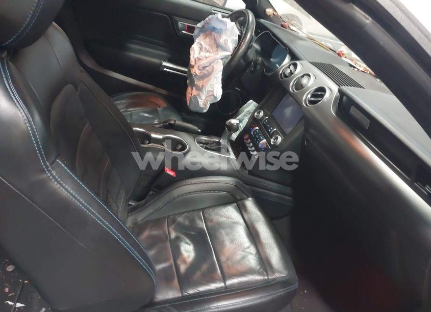 Photo 5 of 2021 Ford Mustang ECOBOOST PREMIUM (VIN 1FATP8UH4M5138923)