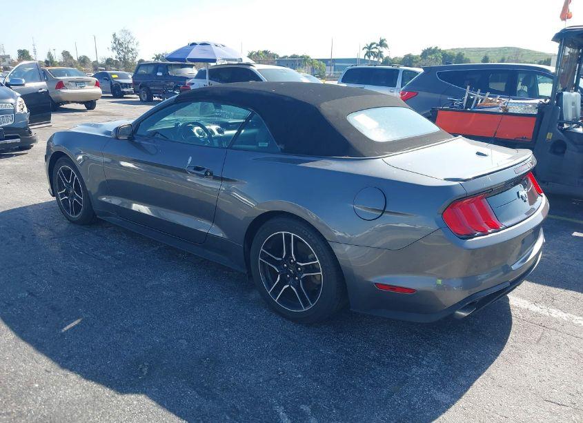 Photo 3 of 2022 Ford Mustang ECOBOOST PREMIUM (VIN 1FATP8UH4N5100495)