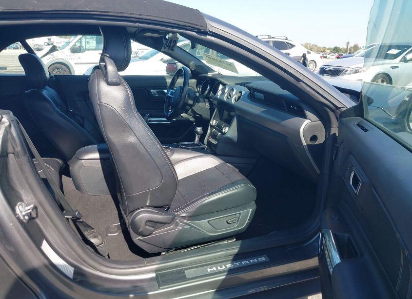 Photo 5 of 2022 Ford Mustang ECOBOOST PREMIUM (VIN 1FATP8UH4N5100495)